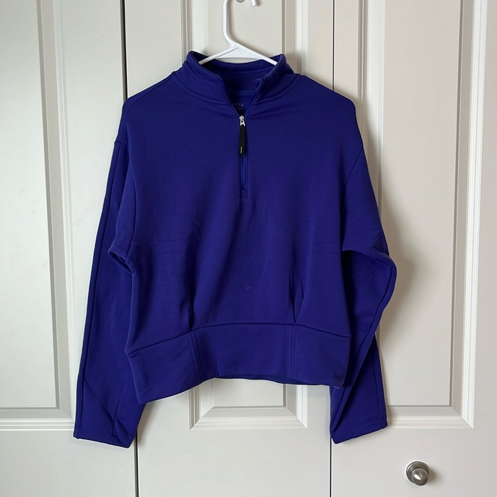 Athleta Cropped 1/4 zip plum/dark purple sweatshirt